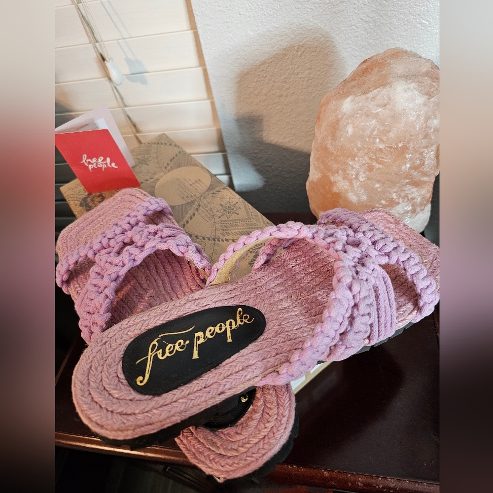 Free People Sandri Macrame Sandals Lavander New in Box size 38 (7.5 -8 US) - Picture 5 of 13